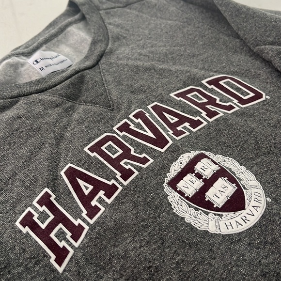 Harvard Sweatshirt size Medium in grey. - Picture 4 of 8